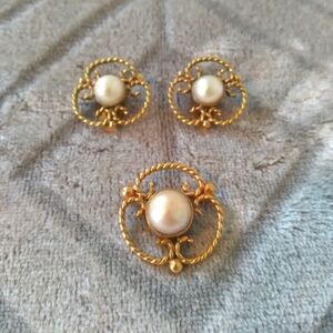 Vintage 14K Gold and pearl Jewelry Set